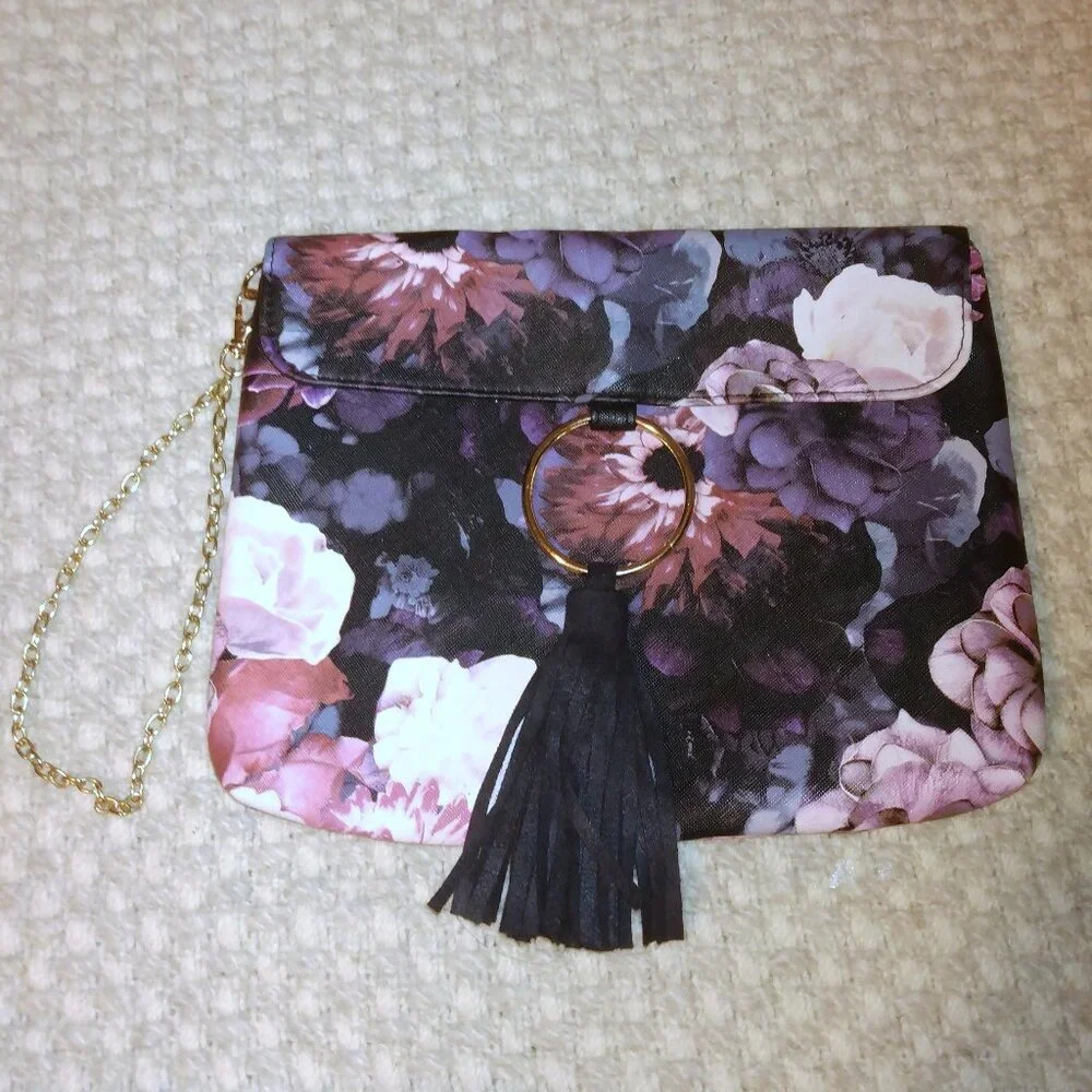 Lavender Blush Floral Tassel Clutch Wristlet – Regencycore Garden Party Evening